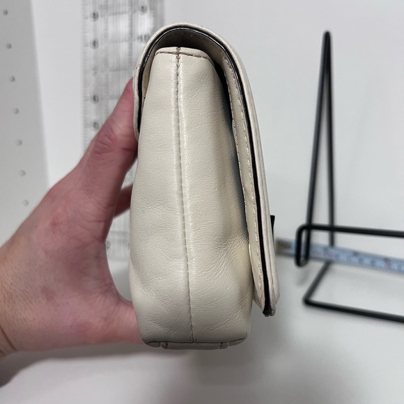 Kate Spade Keira Chelsea Park Cream Leather Clutch Black Bow - Picture 9 of 13